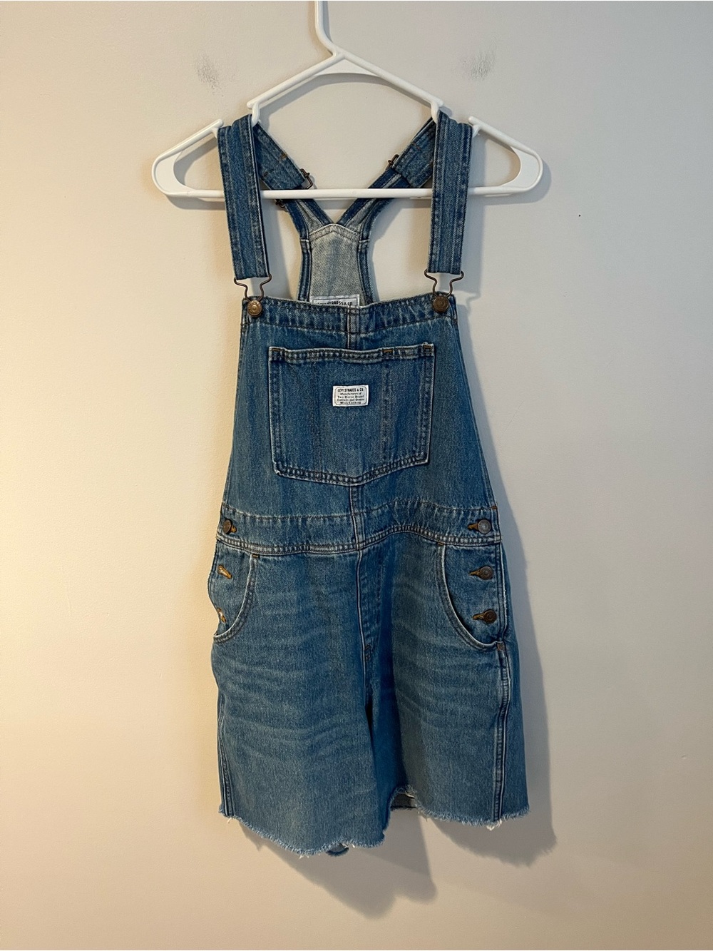 Levi’s Women’s Cut Off Short Overalls Medium